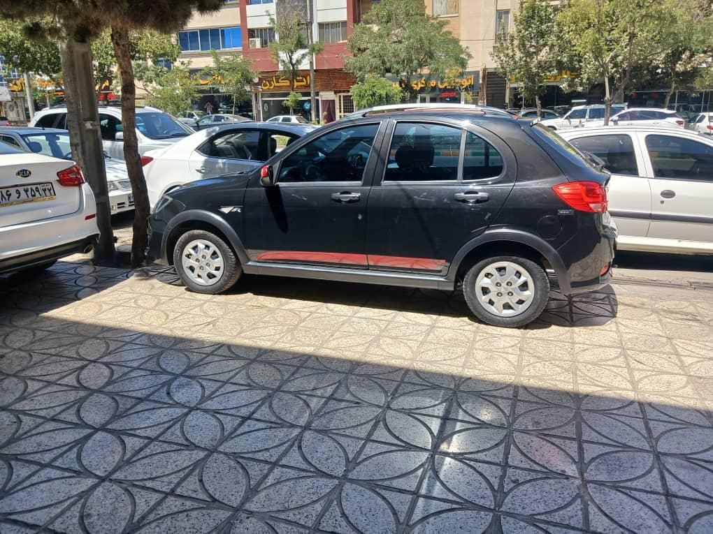 خودرو کوییک، R آگهی ann_19594546
