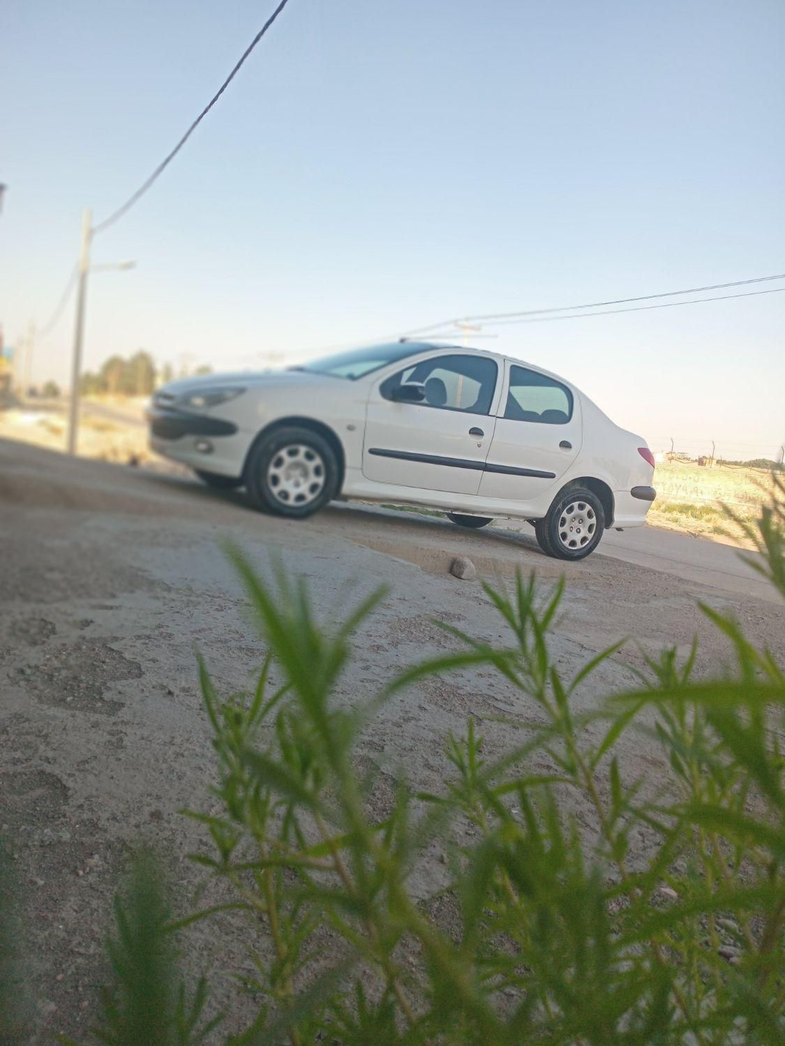 پژو ۲۰۶ صندوق دار v8 - 1397