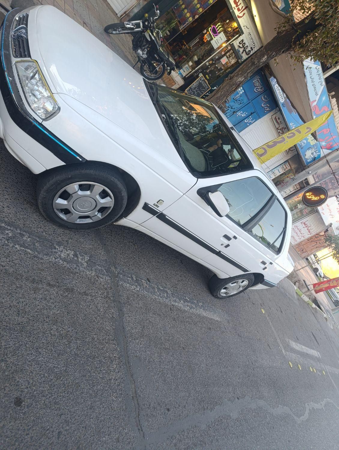 پژو 405 GLX موتور TU5 - 1391
