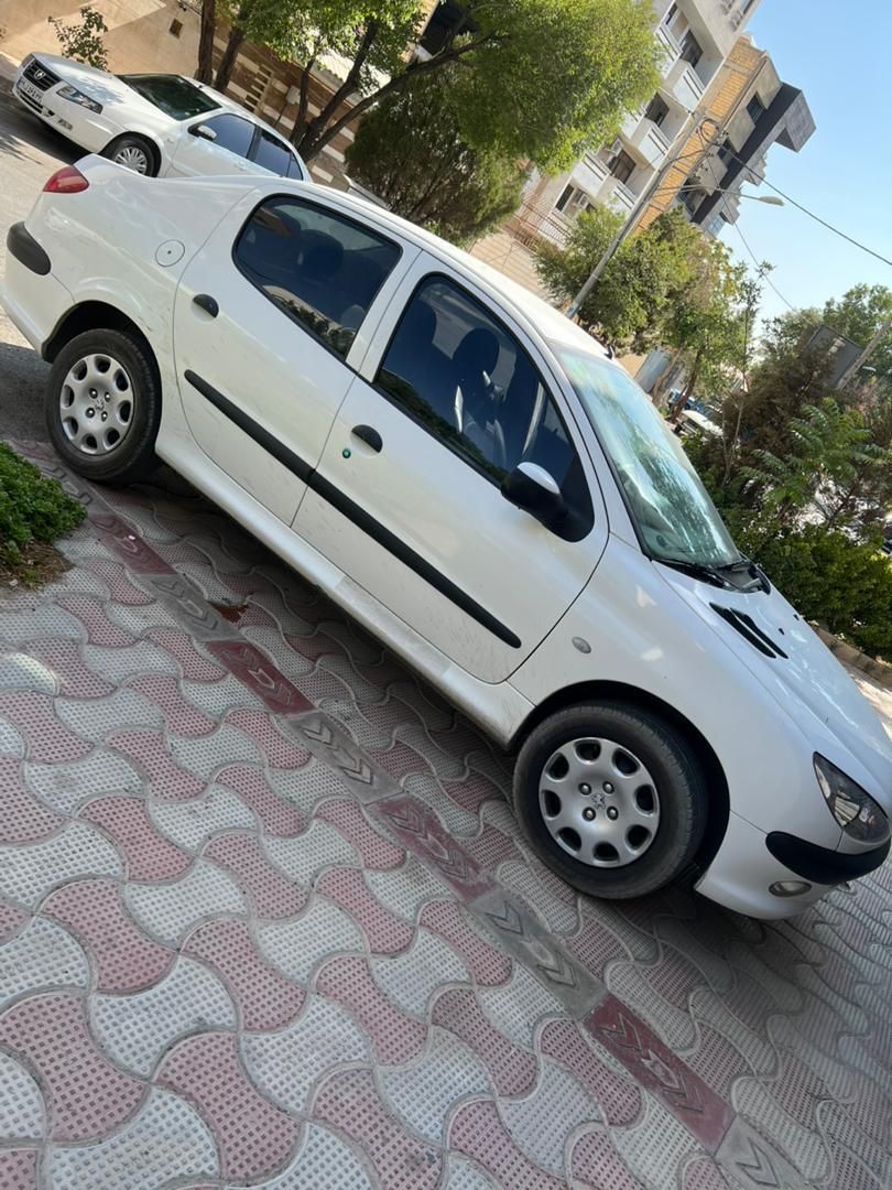 پژو ۲۰۶ صندوق دار v8 - 1399