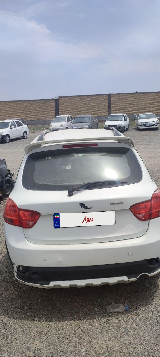 خودرو کوییک، معمولی آگهی ann_19595768