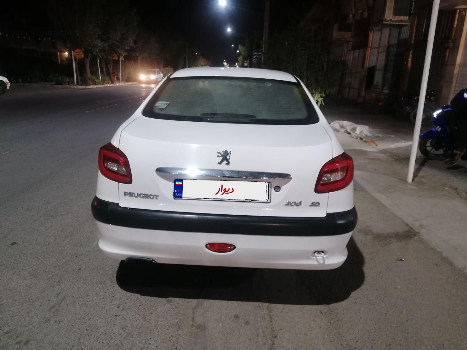 پژو ۲۰۶ صندوق دار v8 - 1399