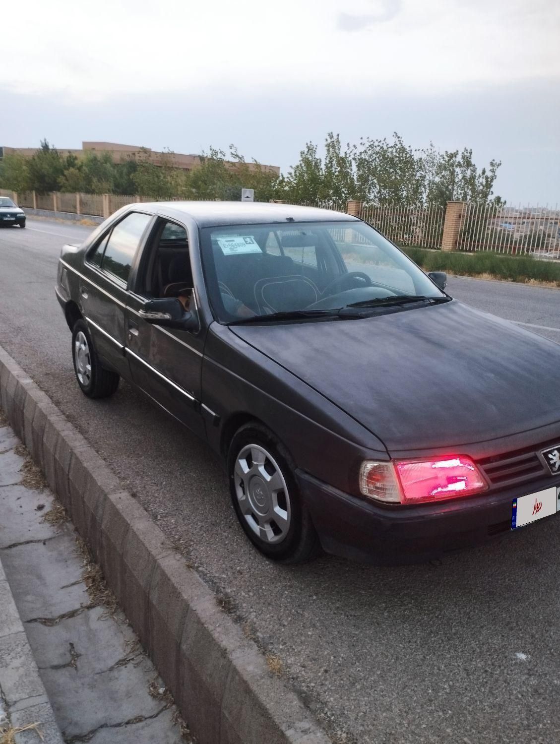 پژو 405 GLX - 1383