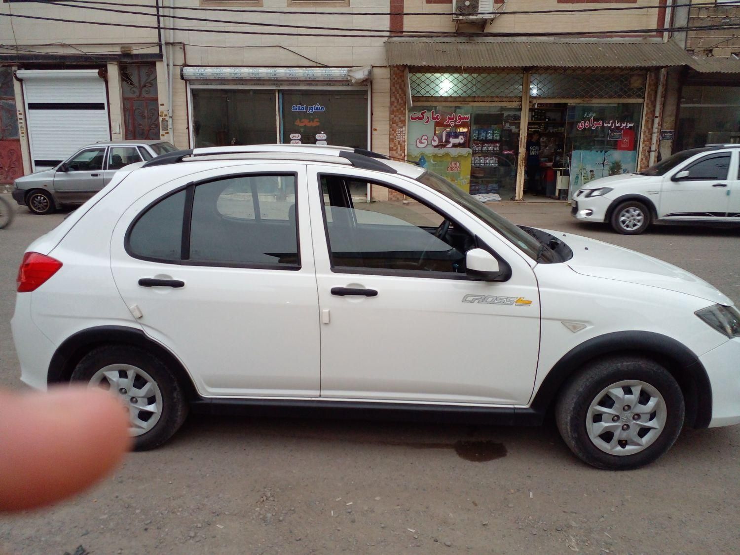 خودرو کوییک، معمولی آگهی ann_19597345