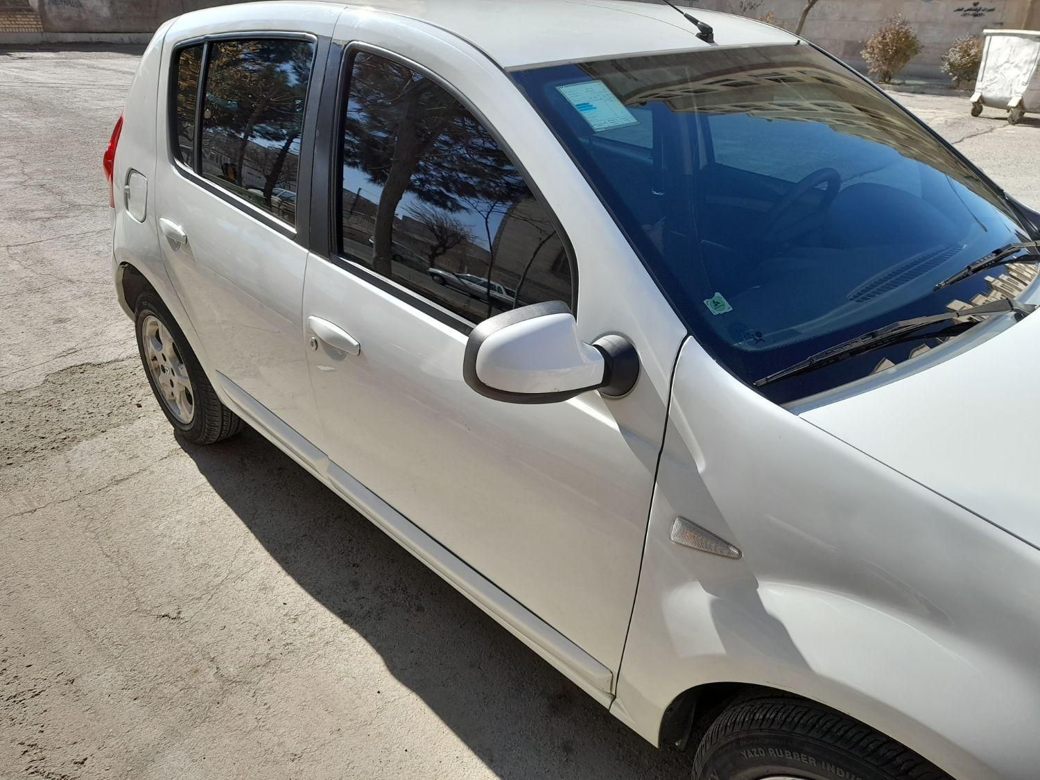 خودرو رنو، ساندرو آگهی ann_19597457