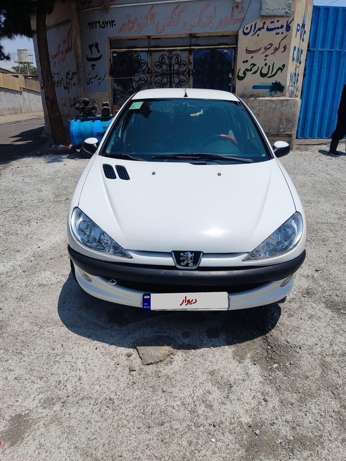 پژو ۲۰۶ صندوق دار v8 - 1399