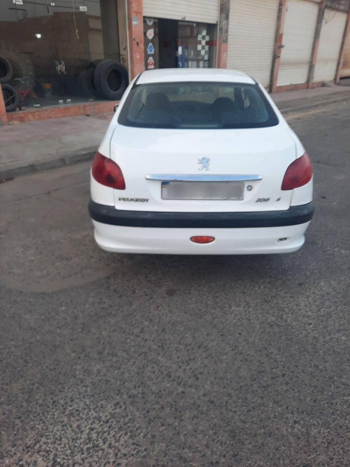 پژو ۲۰۶ صندوق دار v20 - 1392