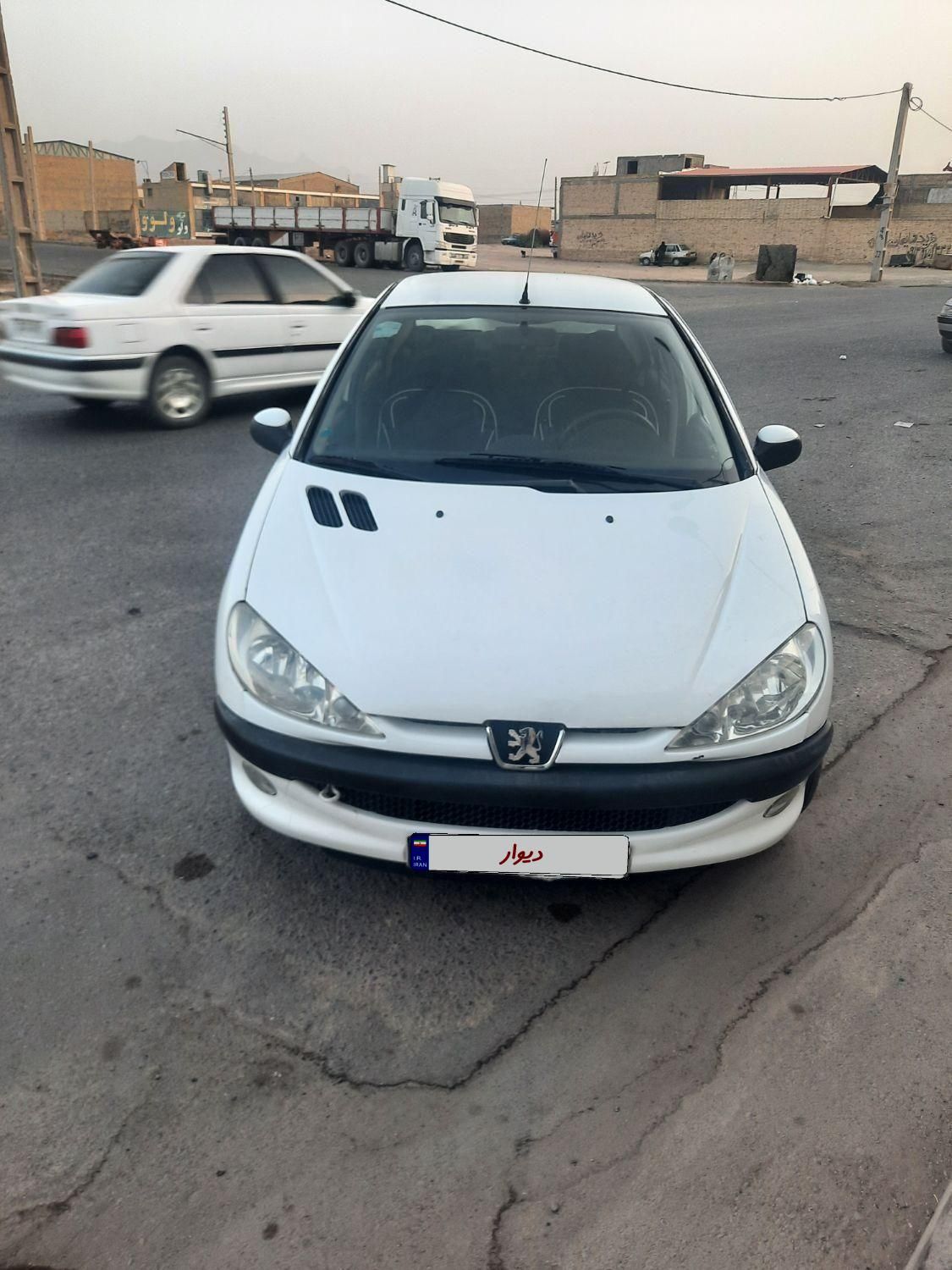 پژو ۲۰۶ صندوق دار v20 - 1392
