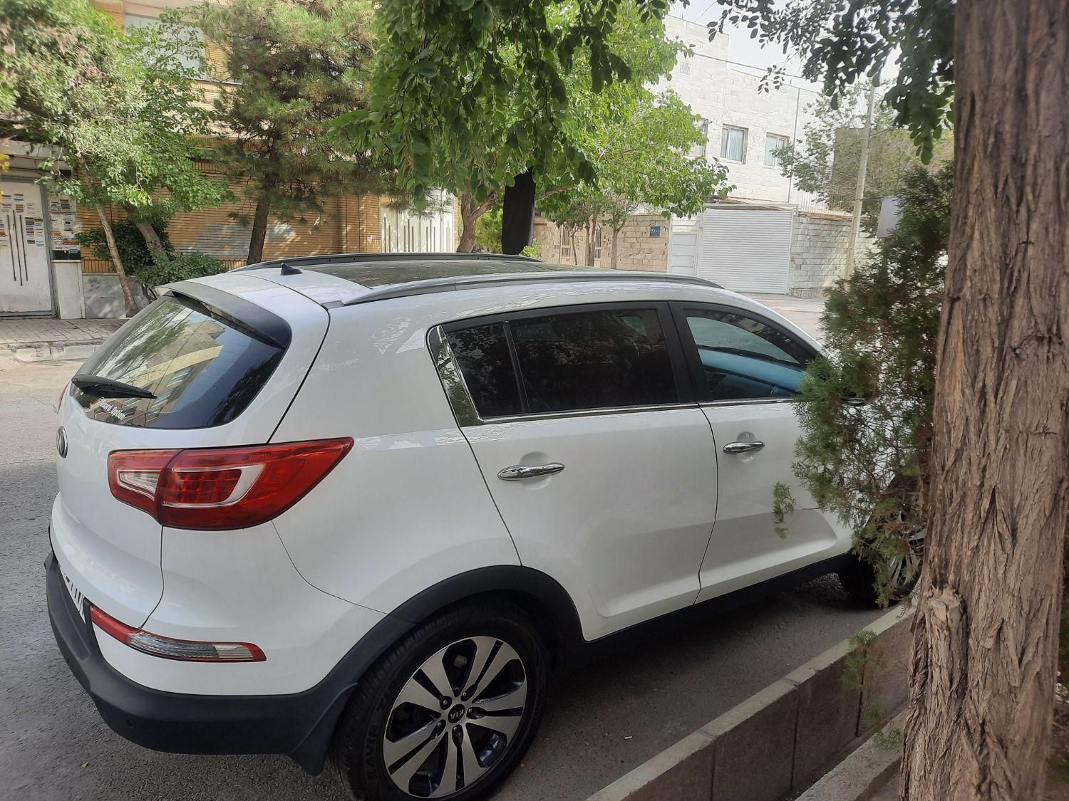 کیا اسپورتیج 4 سیلندر فول 2400cc - 2014
