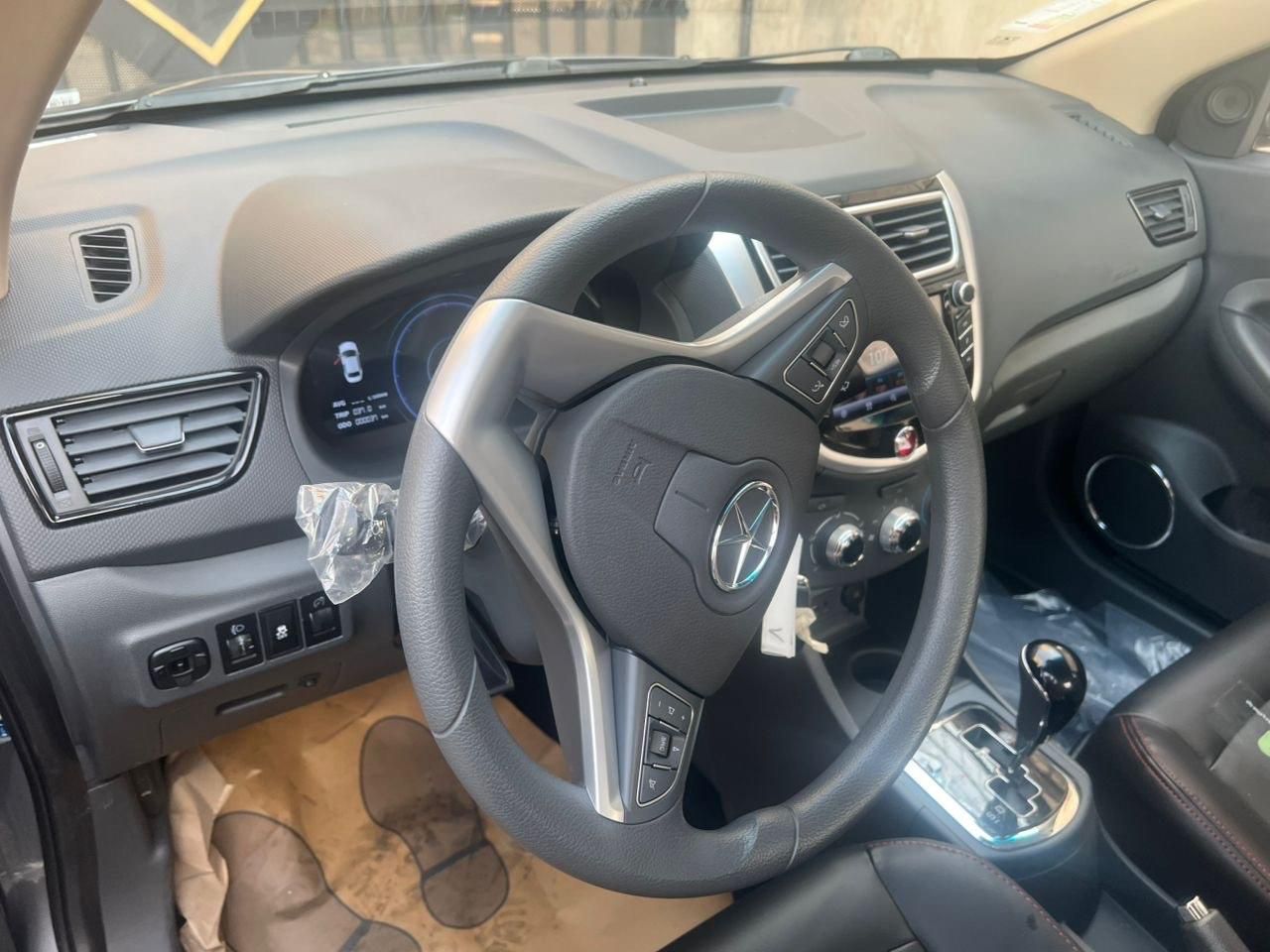 جک J4 اتوماتیک ساده - 1403
