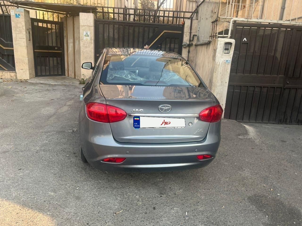 خودرو جک، J4 آگهی ann_19597885