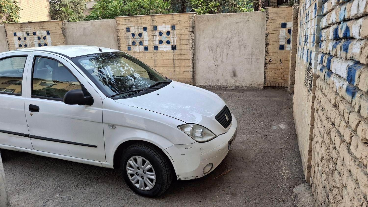 تیبا صندوق دار EX - 1395