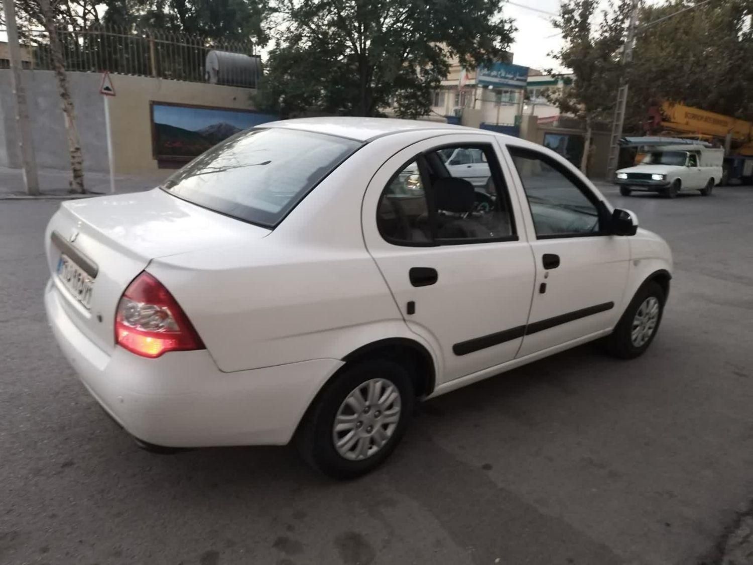 تیبا صندوق دار SX - 1395