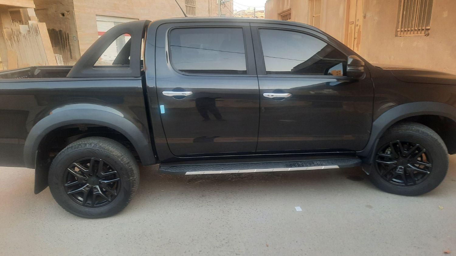 خودرو کی ام سی، T8 آگهی ann_19598104