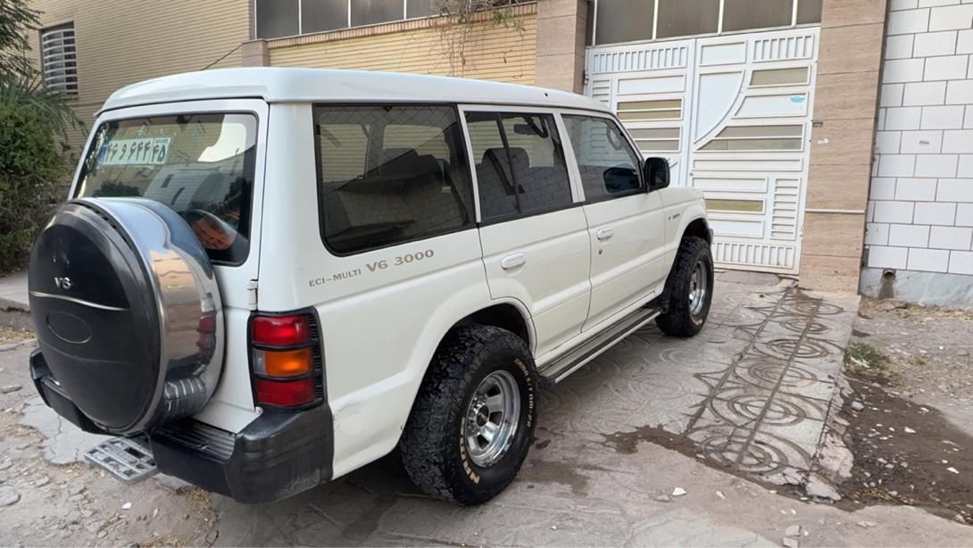 میتسوبیشی پاجرو چهار درب ۶ سیلندر - 2002