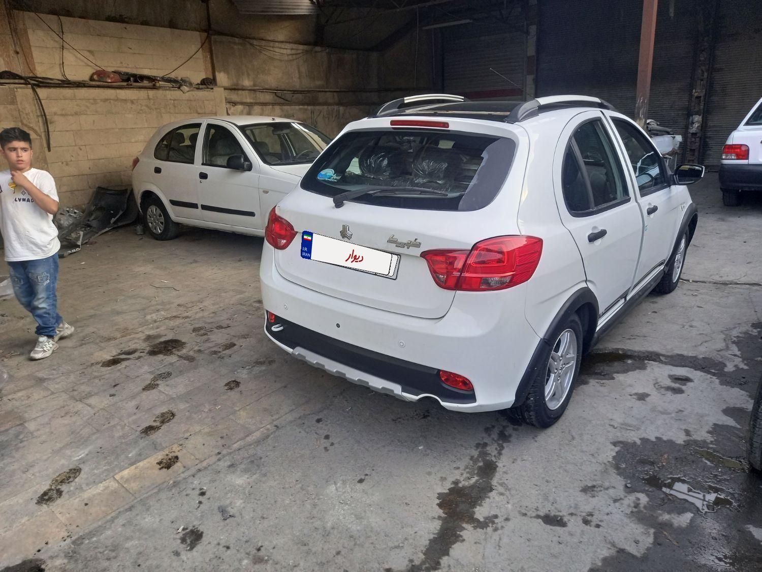 خودرو کوییک، R آگهی ann_19598269