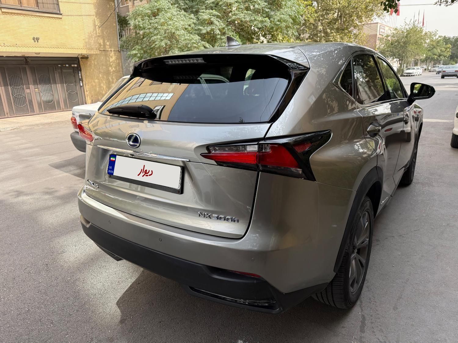 لکسوس NX هیبرید 300H Fsport - 2017