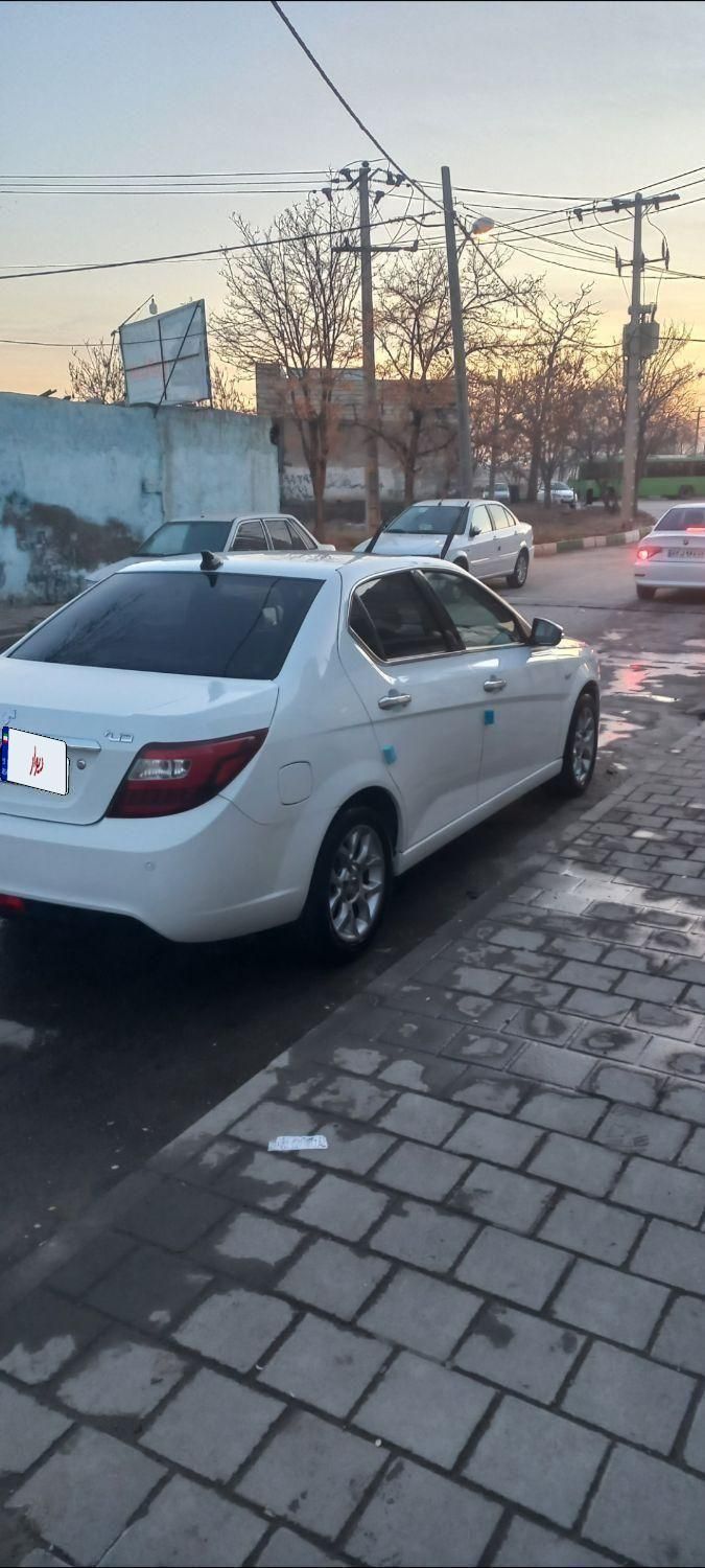 دنا پلاس توربو اتوماتیک - 1402