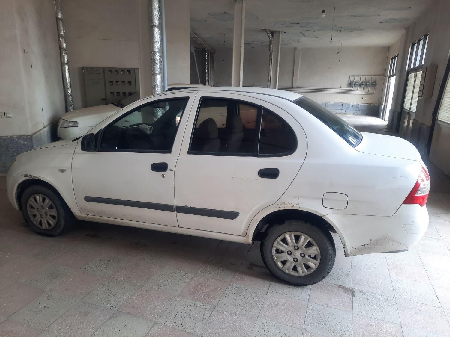 تیبا صندوق دار SX - 1395