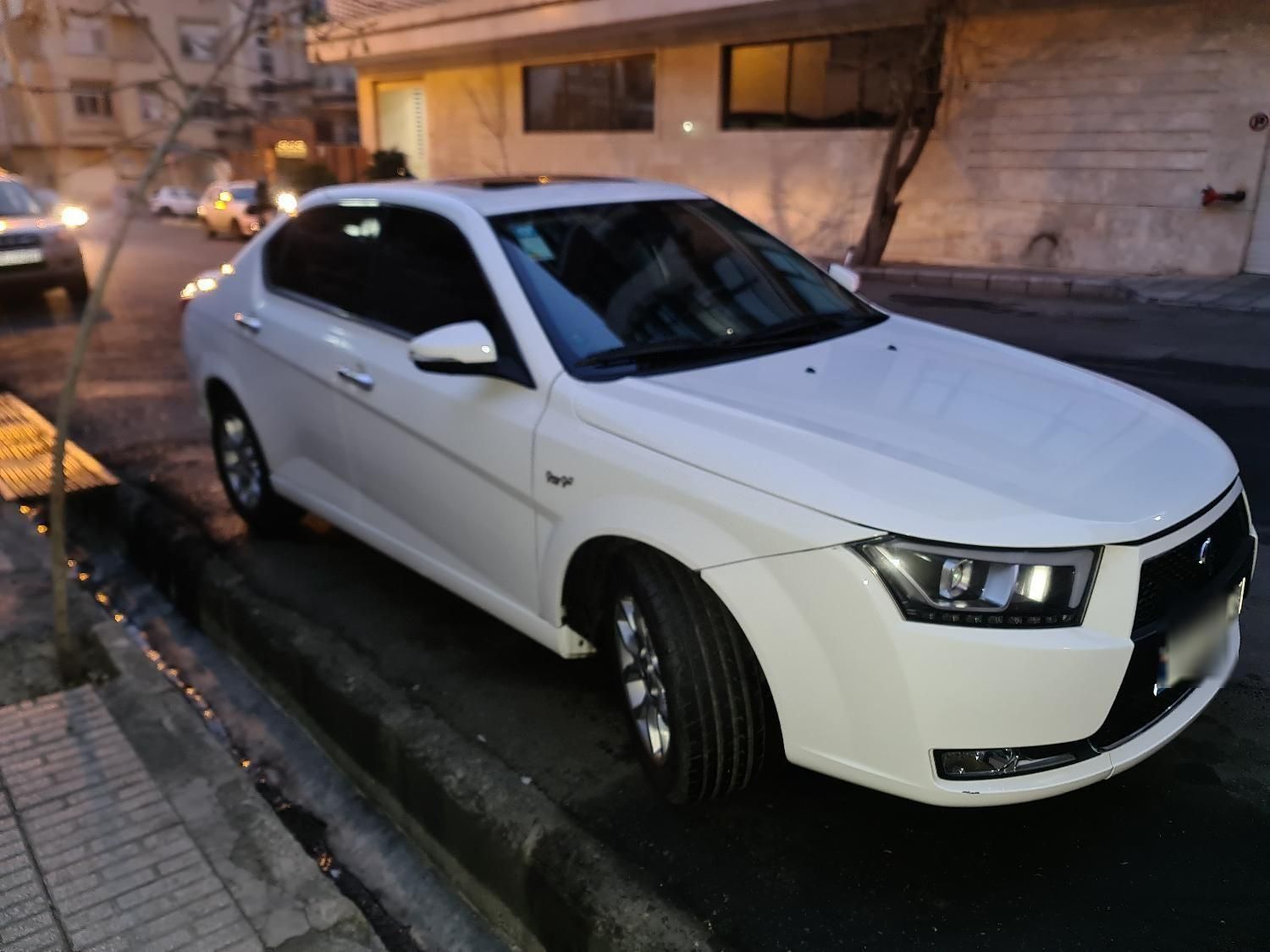دنا پلاس توربو اتوماتیک - 1402