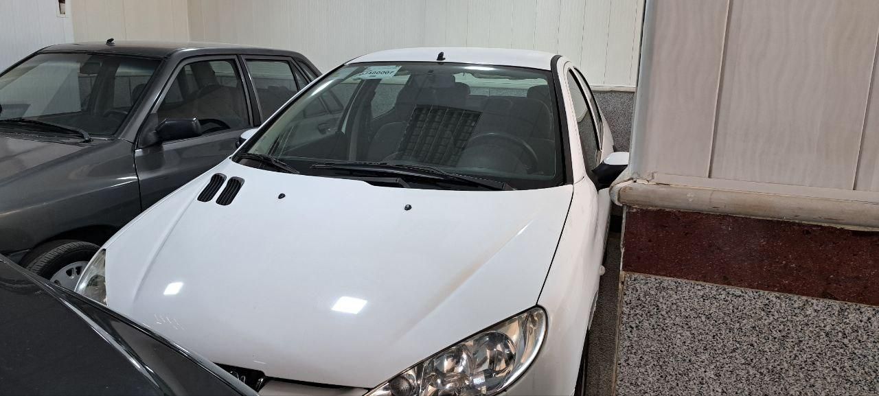 پژو ۲۰۶ صندوق دار v8 - 1400