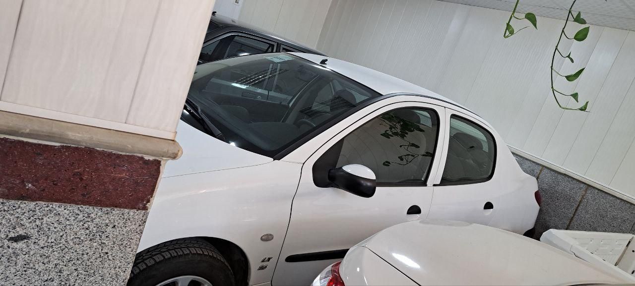 پژو ۲۰۶ صندوق دار v8 - 1400