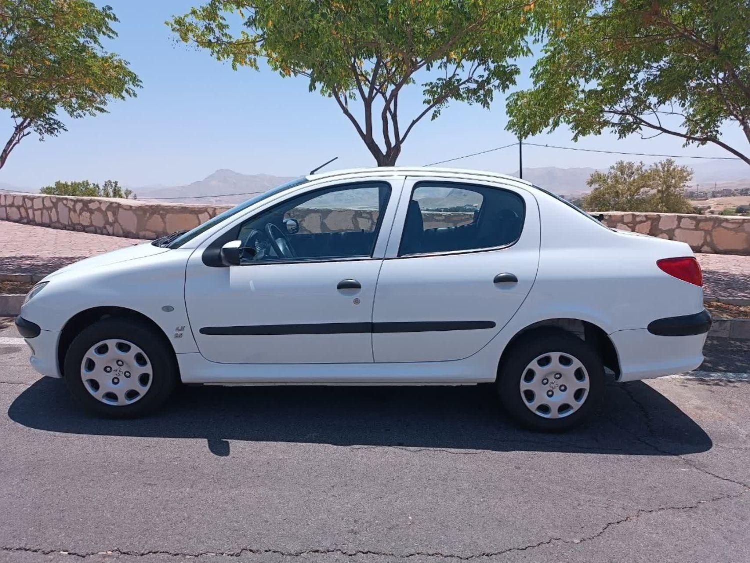 پژو ۲۰۶ صندوق دار v8 - 1398