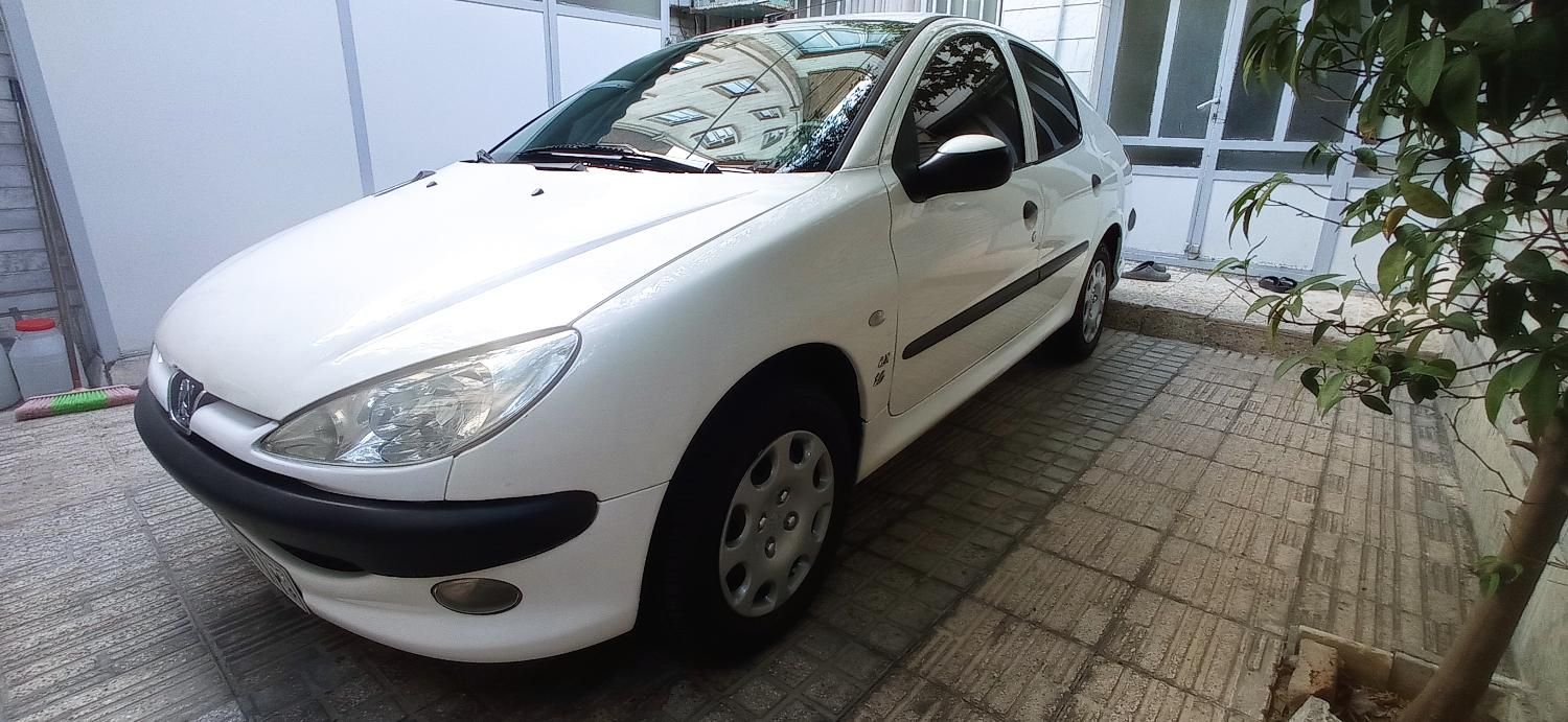 پژو ۲۰۶ صندوق دار v8 - 1395
