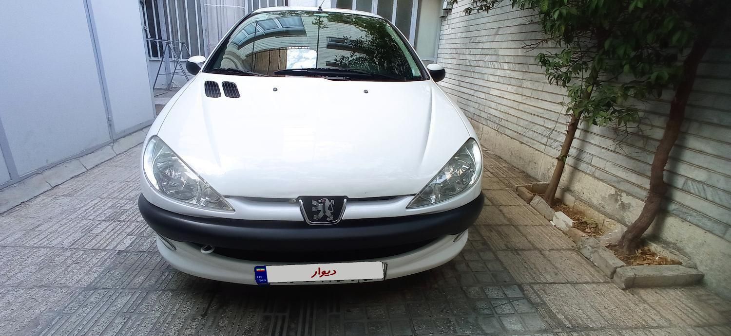 پژو ۲۰۶ صندوق دار v8 - 1395