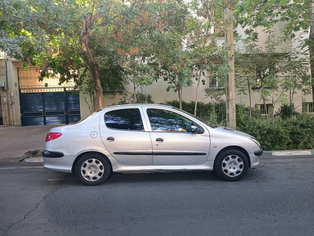 پژو ۲۰۶ صندوق دار v8 - 1385