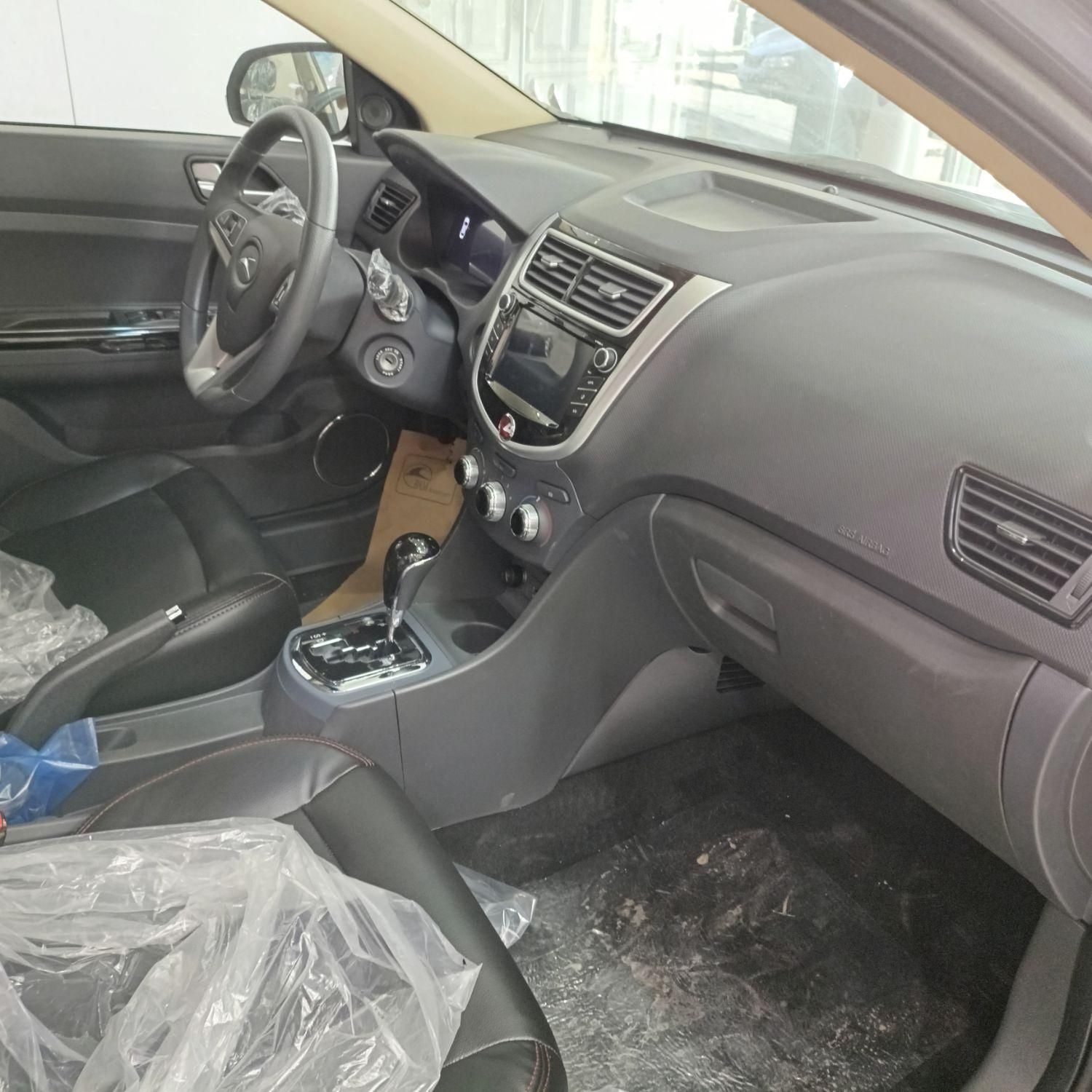 جک J4 اتوماتیک ساده - 1404