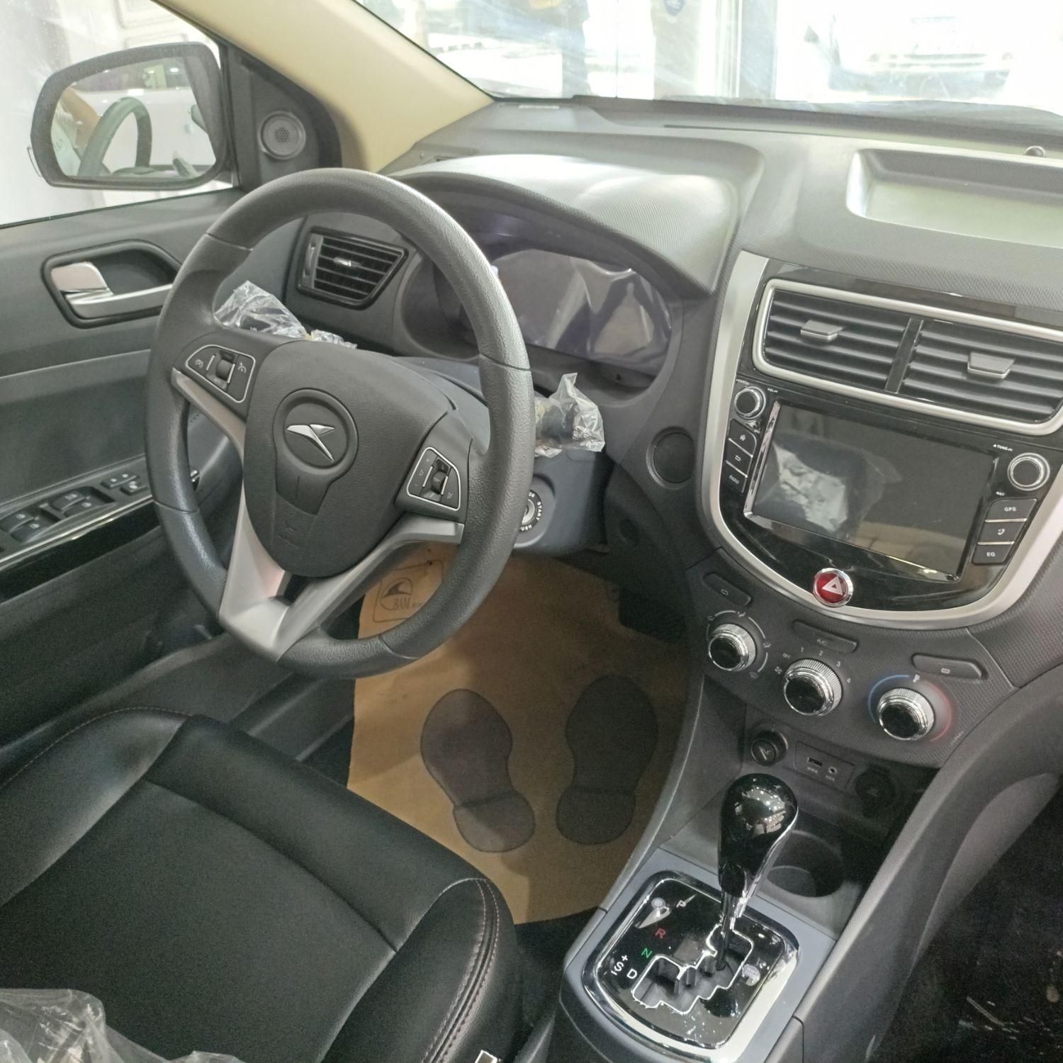 جک J4 اتوماتیک ساده - 1404