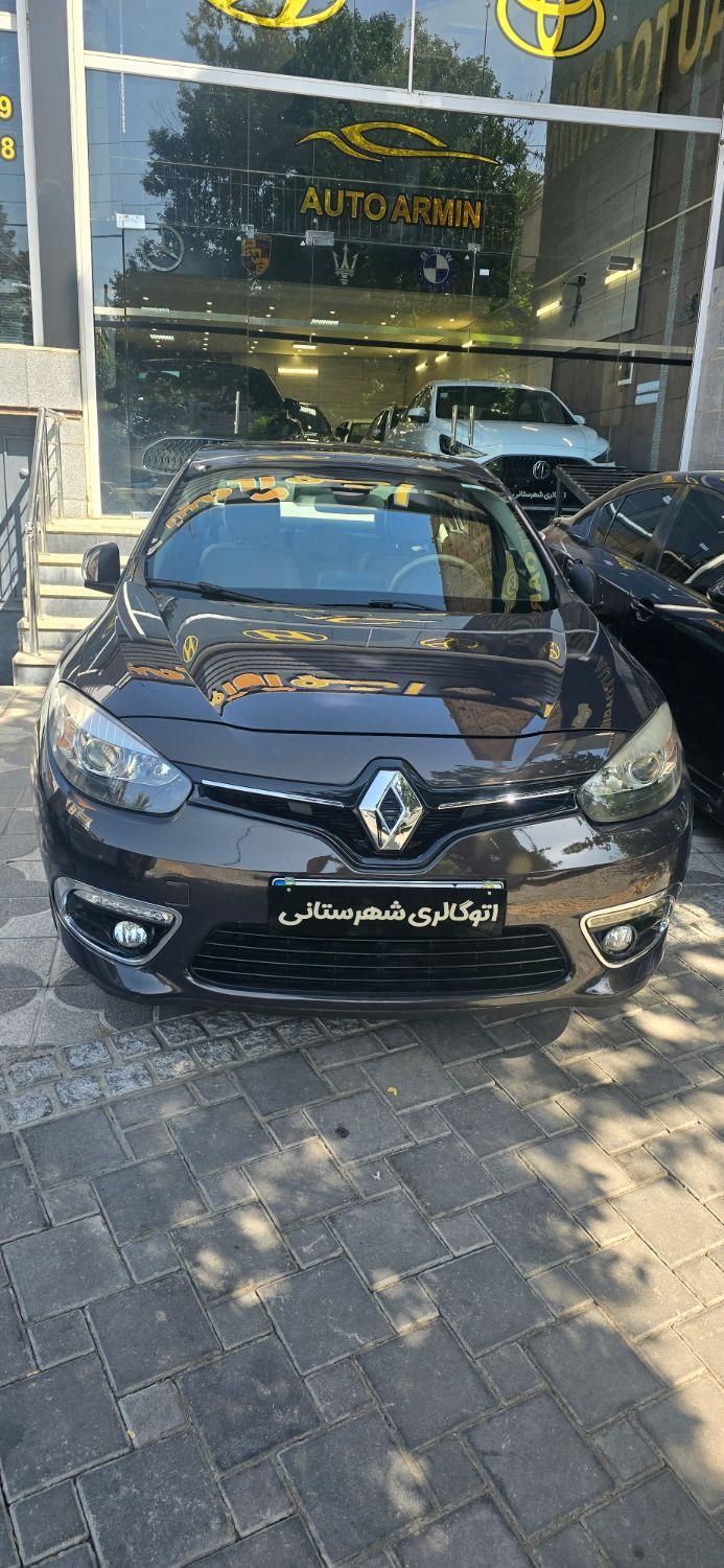 رنو فلوئنس اتوماتیک E4 - 2017