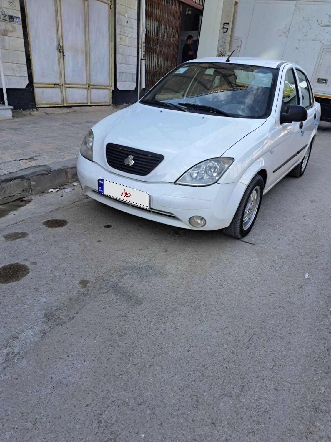 تیبا صندوق دار SX - 1393