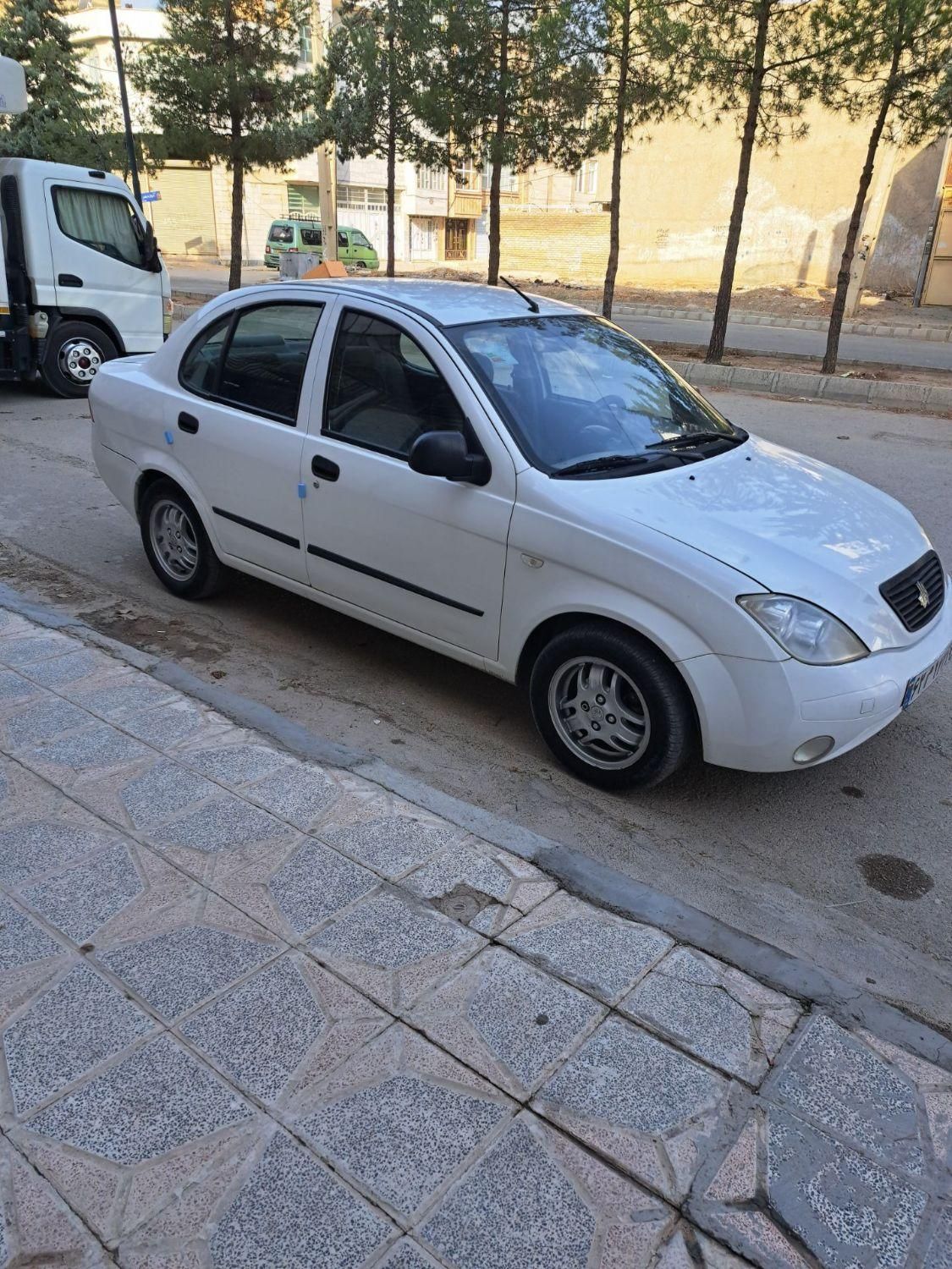تیبا صندوق دار SX - 1393