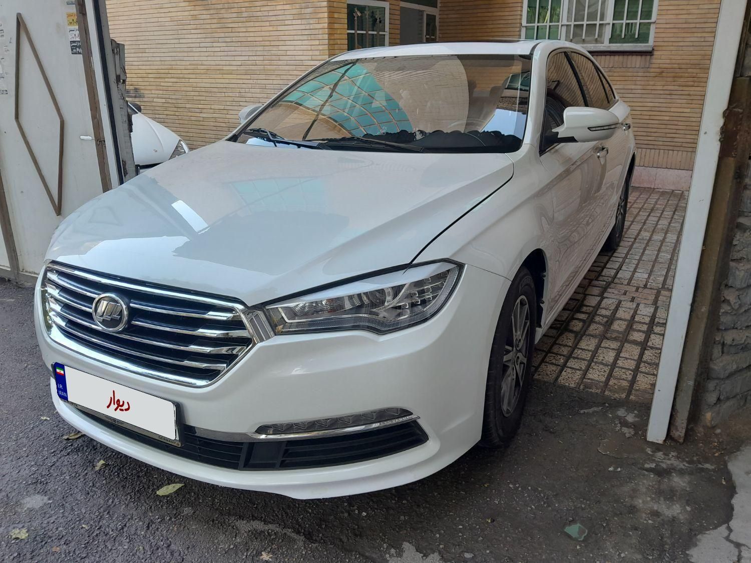 لیفان 820 اتوماتیک - 1395