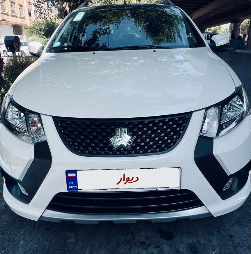 کوییک R دنده‌ای - 1403