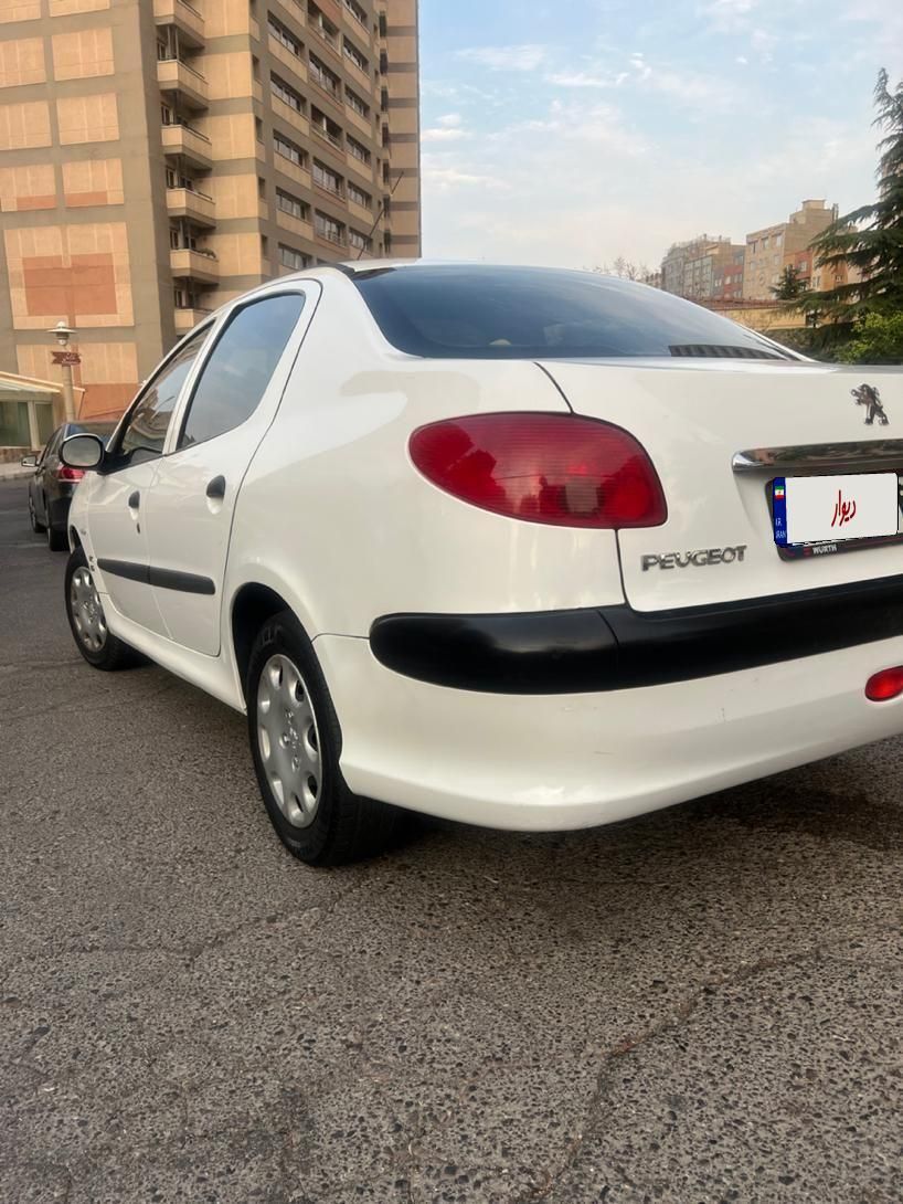 پژو ۲۰۶ صندوق دار v8 - 1399