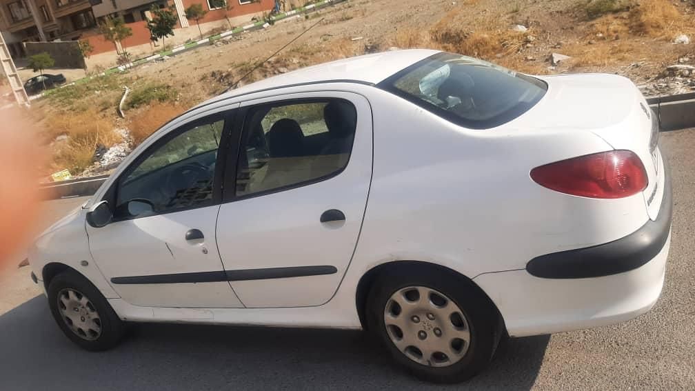 پژو ۲۰۶ صندوق دار v8 - 1390