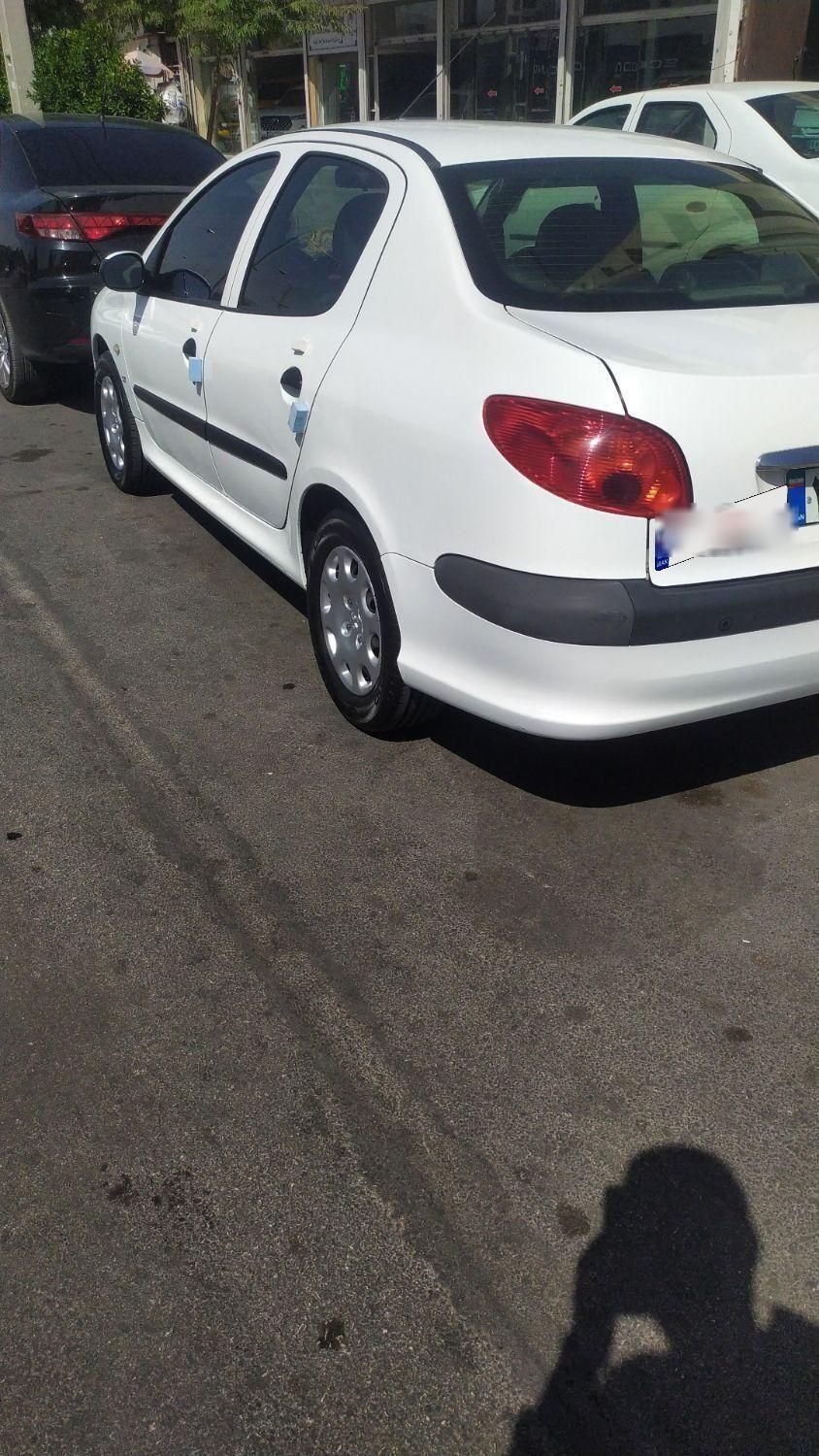 پژو ۲۰۶ صندوق دار v8 - 1395