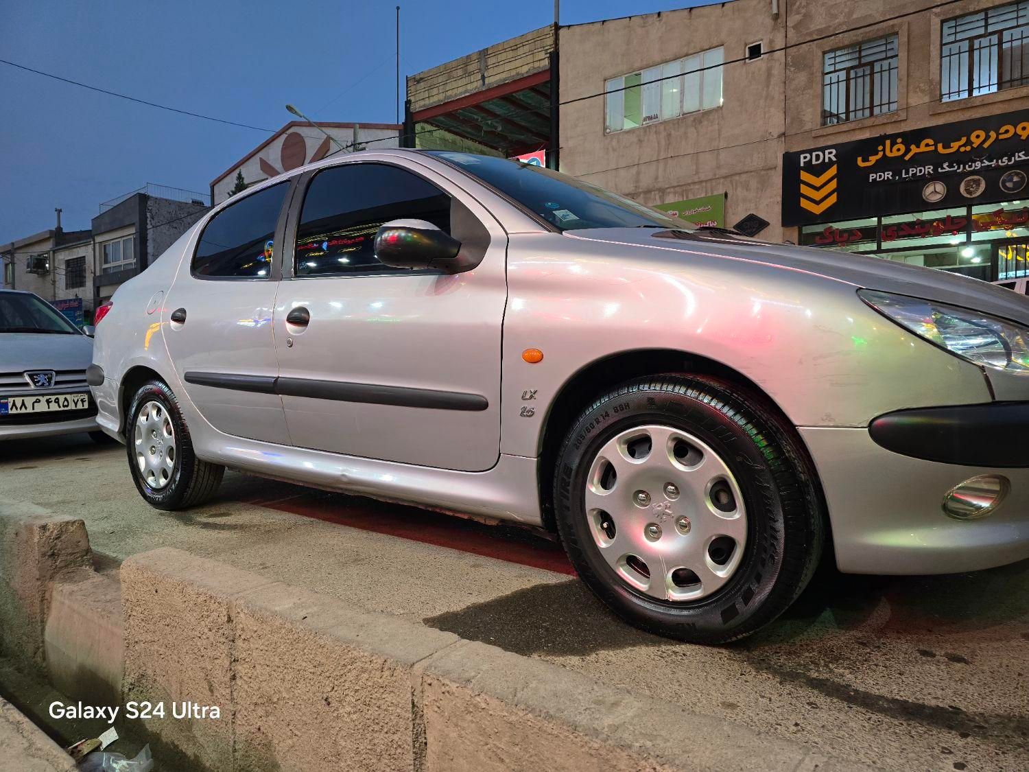 پژو ۲۰۶ صندوق دار v8 - 1390
