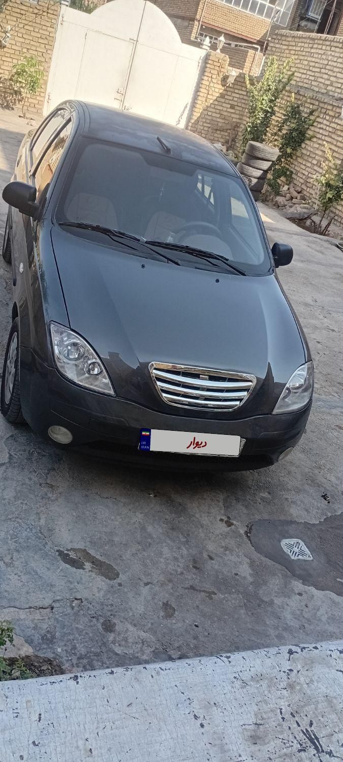 تیبا صندوق دار SX - 1396
