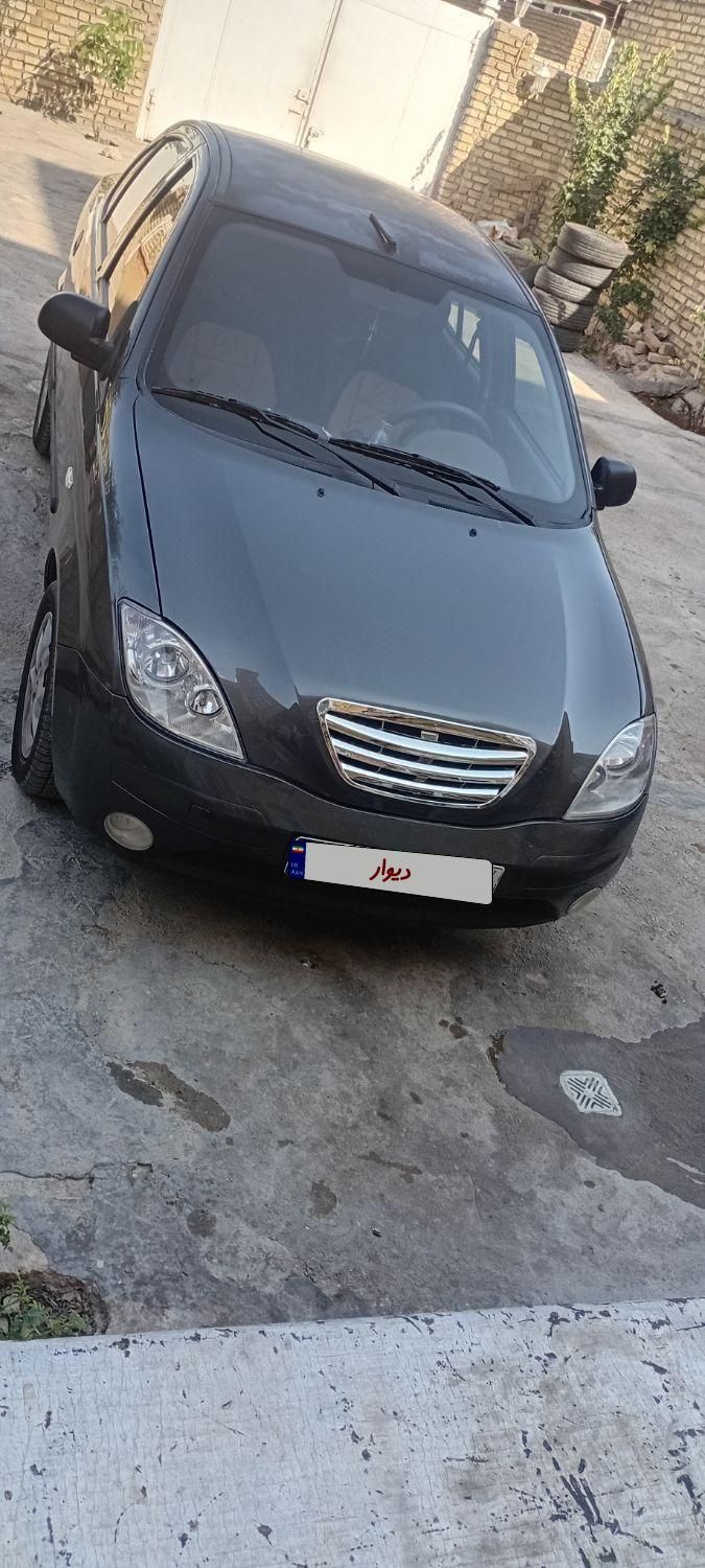 تیبا صندوق دار SX - 1396