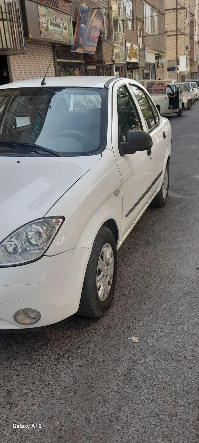 تیبا صندوق دار SX - 1396