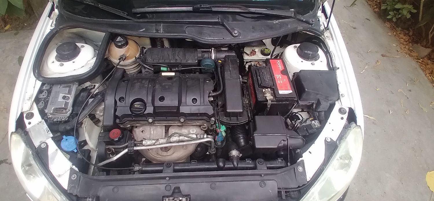پژو ۲۰۶ صندوق دار v8 - 1389