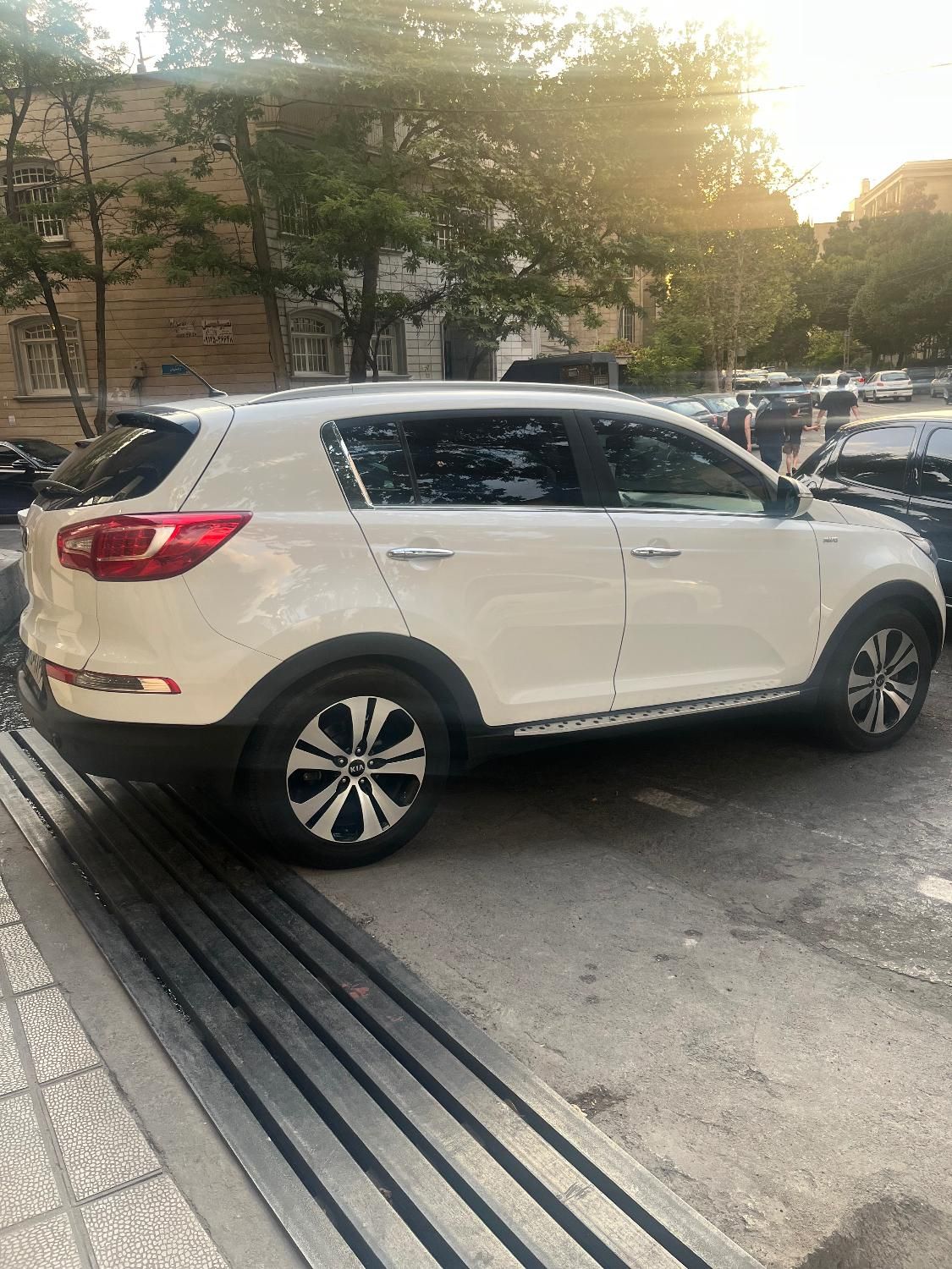 کیا اسپورتیج 4 سیلندر فول 2400cc - 2014