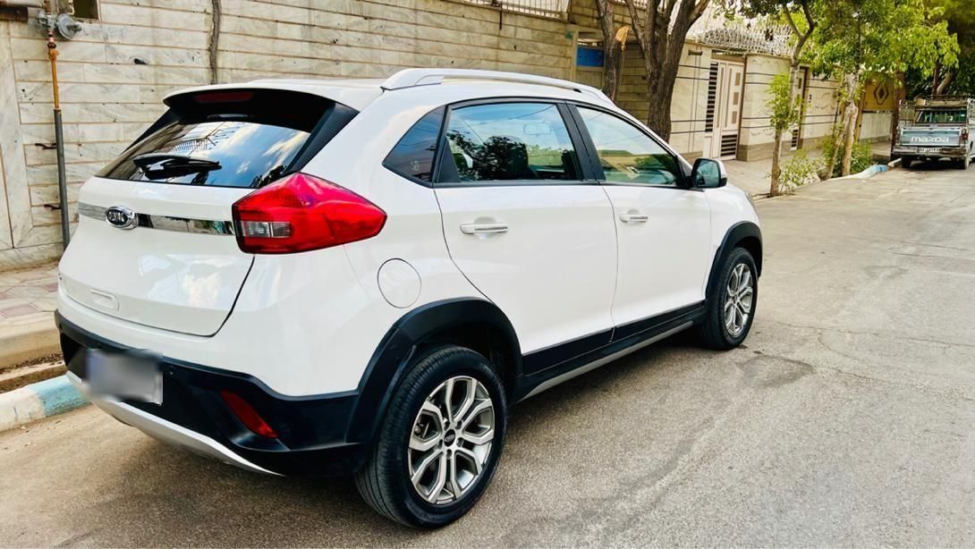 ام وی ام X22 دنده‌ای لاکچری - 1397