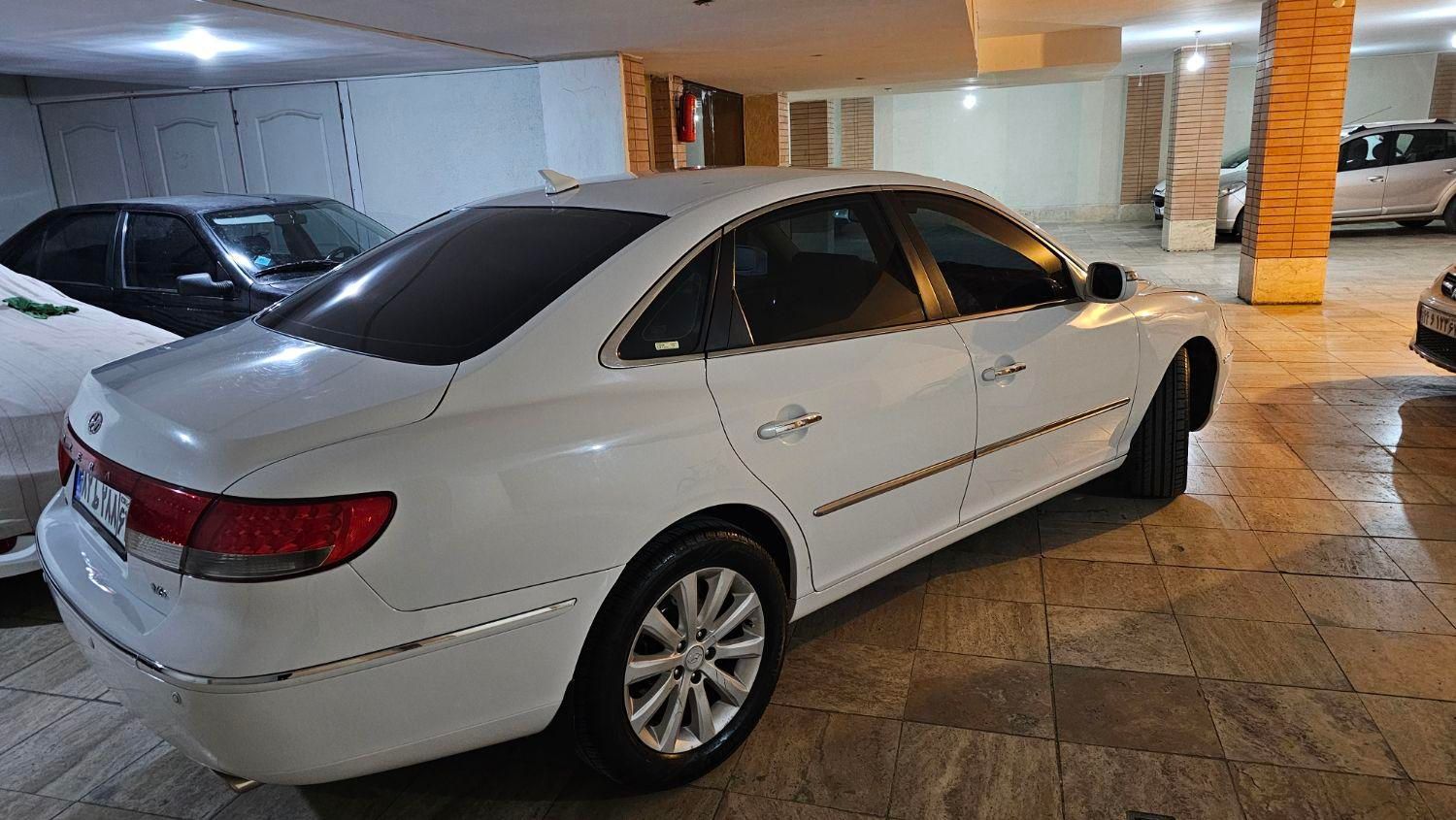 هیوندای آزرا (گرنجور) 3300cc - 2010