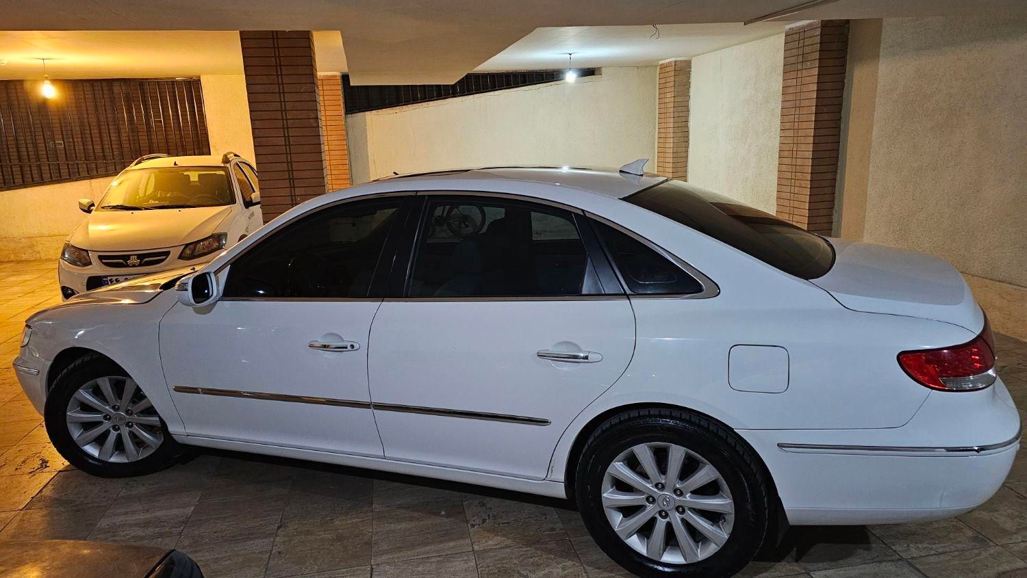 هیوندای آزرا (گرنجور) 3300cc - 2010