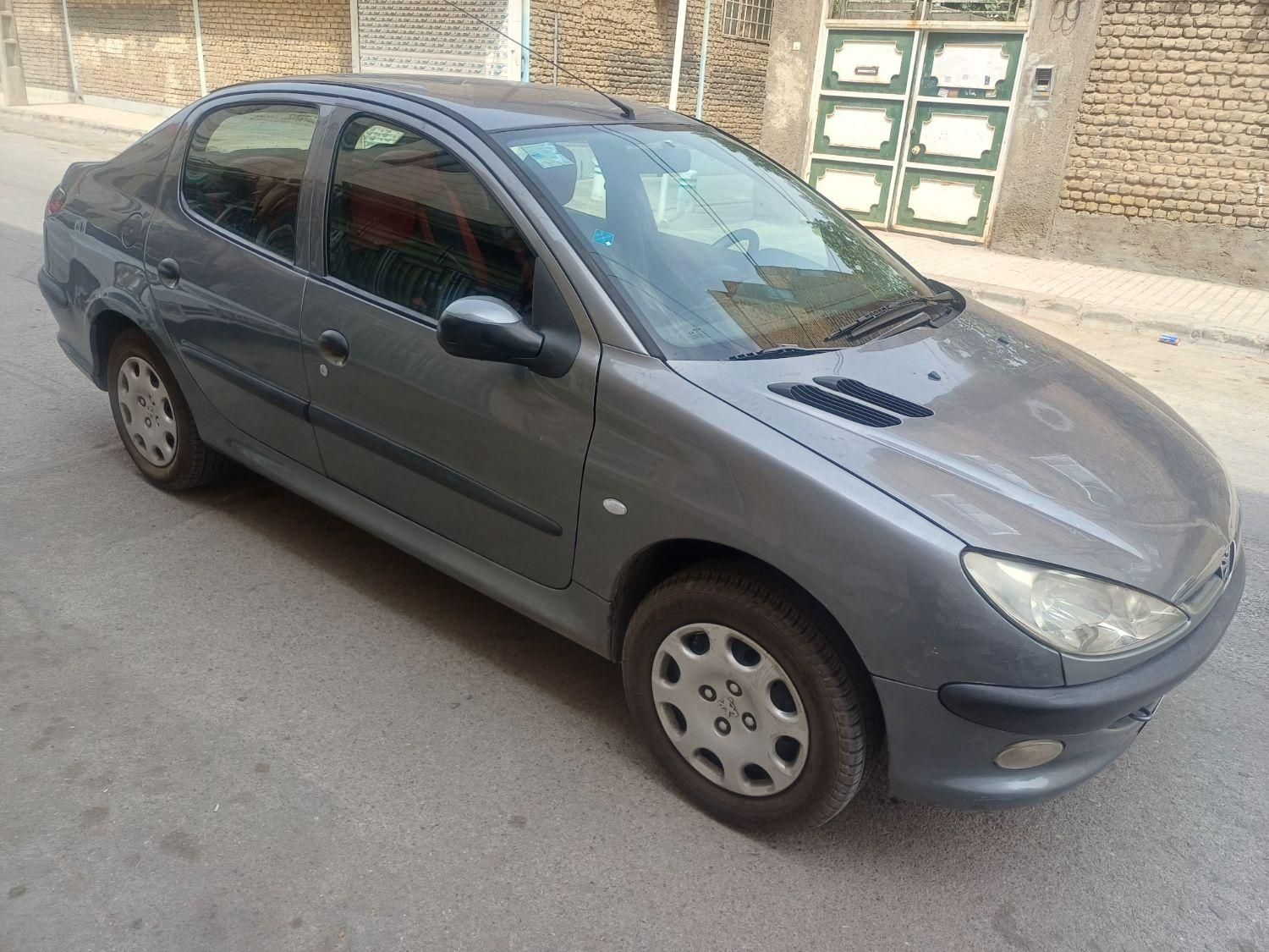 پژو ۲۰۶ صندوق دار v8 - 1391